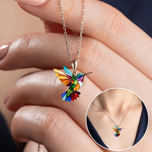 Avelena | Colibri Charm – Buntes Necklace mit symbolischer Bedeutung