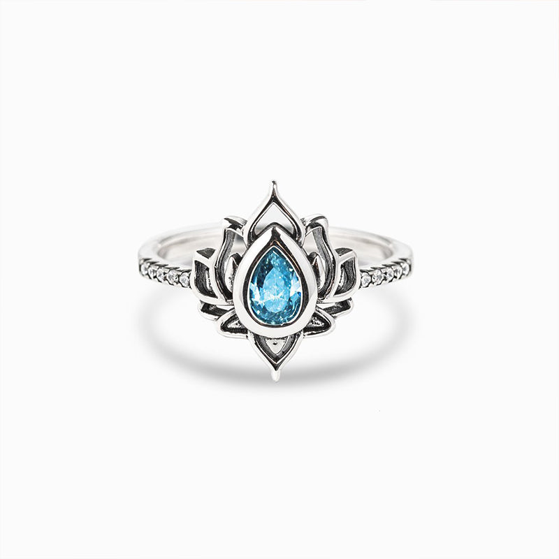 Avelena | Lotus Ring