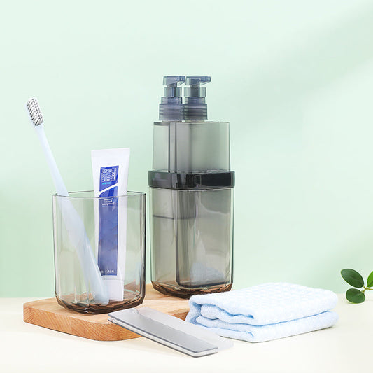 Avelena | 8-in-1 Tragbare Sub-Flasche, mit 2 Tassen, 2 Reiseflaschen, weicher Zahnbürste, faltbarem Kamm, Zahnpasta & Handtuch