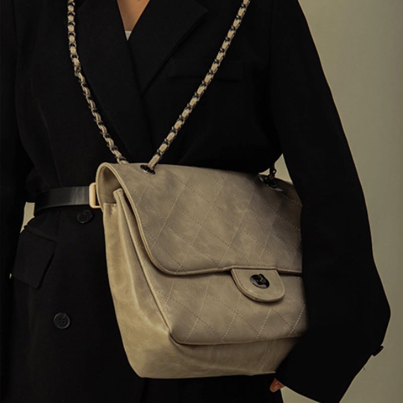 Avelena | Lingge Ketten Umhängetasche