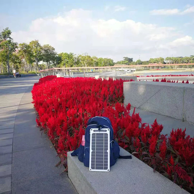 Avelena | Solarpanel mit Tragbarem Usb-Akku, Wasserdicht