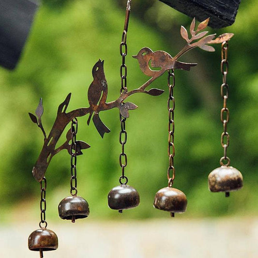Avelena | Windspiel mit Vogelmotiv | Handgefertigtes Glockenspiel aus Eisen | Dekoration für Garten, Balkon & Terrasse