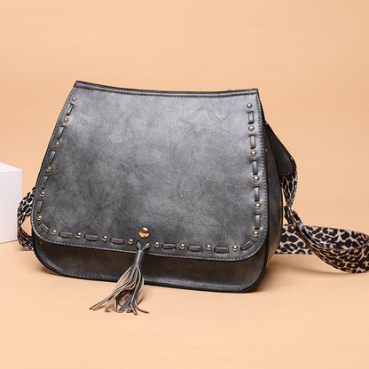 Avelena | Damen Quasten Schultertasche