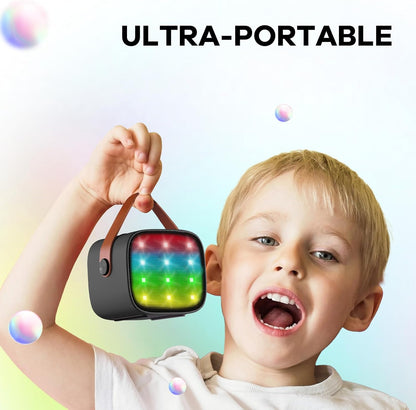 Avelena | Tragbare Mini Karaoke Maschine mit Bluetooth Lautsprecher & 2 Wireless Mikros – Veylo