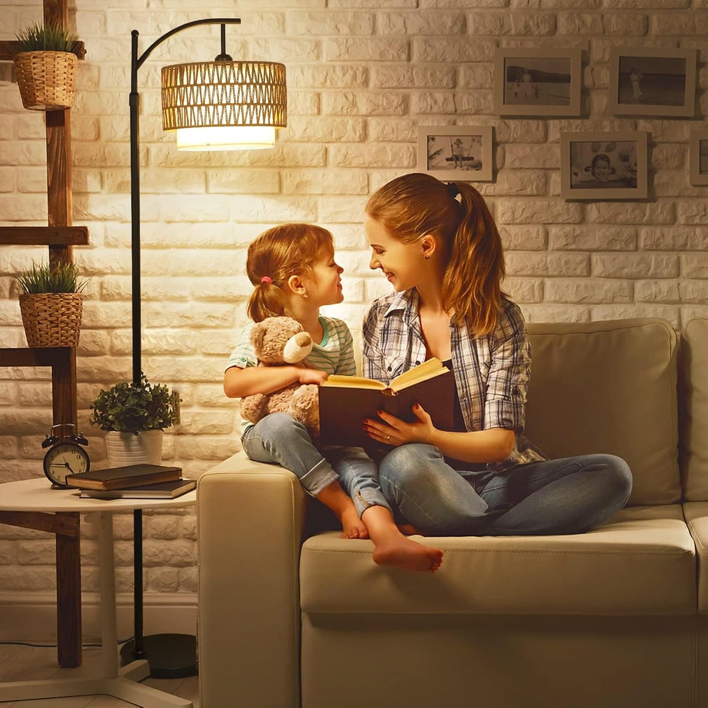 Avelena | Bogen Stehlampe mit Fernbedienung & Doppelschirmen – Norvella