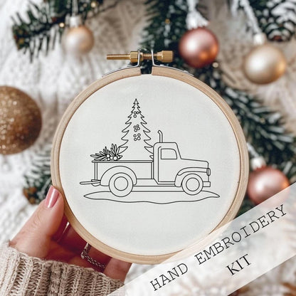 Avelena | Weihnachtsstickerei-KIT