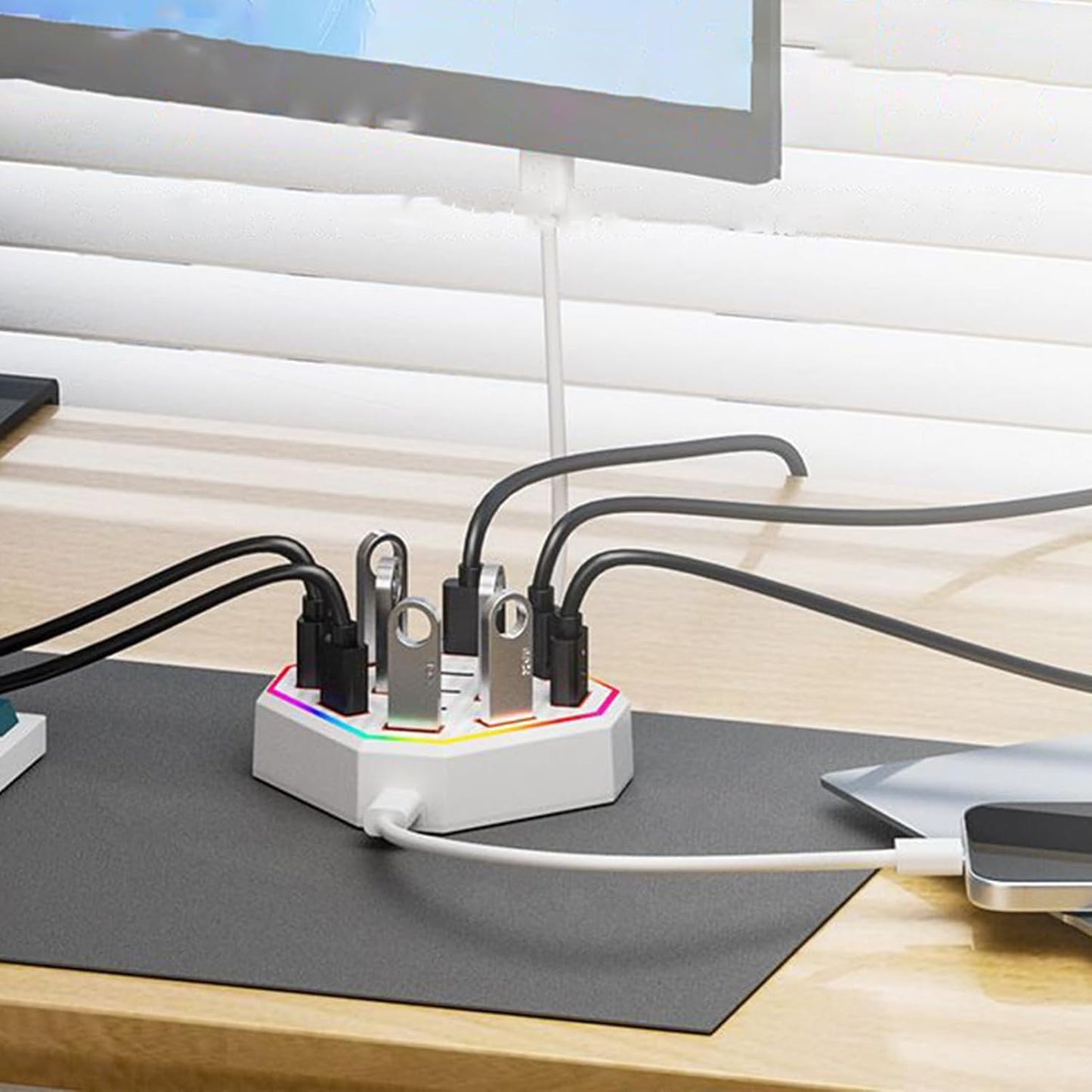 Avelena | Docking Station – Lumora