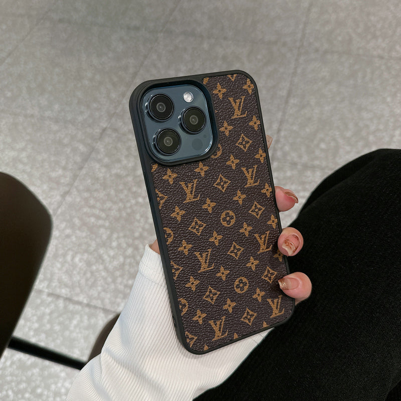 Avelena | LUXE LV GROSS LOGO IPHONE HÜLLE