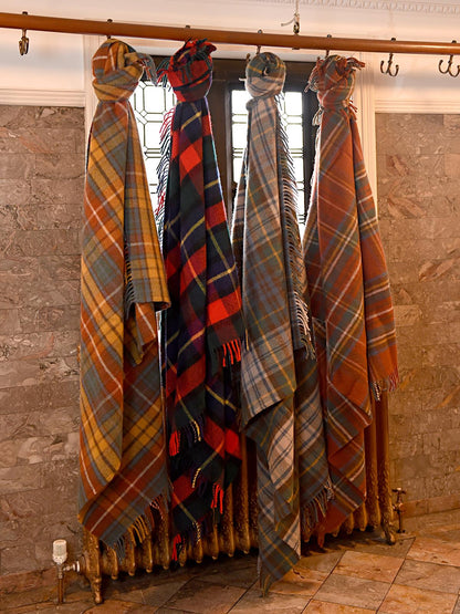 Avelena | Tartan Ren Wolle Teppich Antik Kleid Gordon