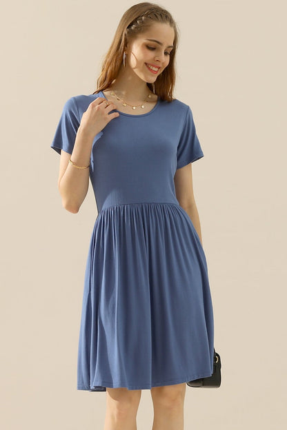 Avelena | Geripptes Kleid mit Taschen