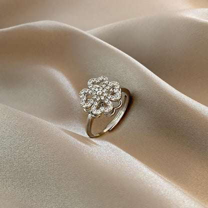 Avelena | Kleeblatt Rotierende Ring