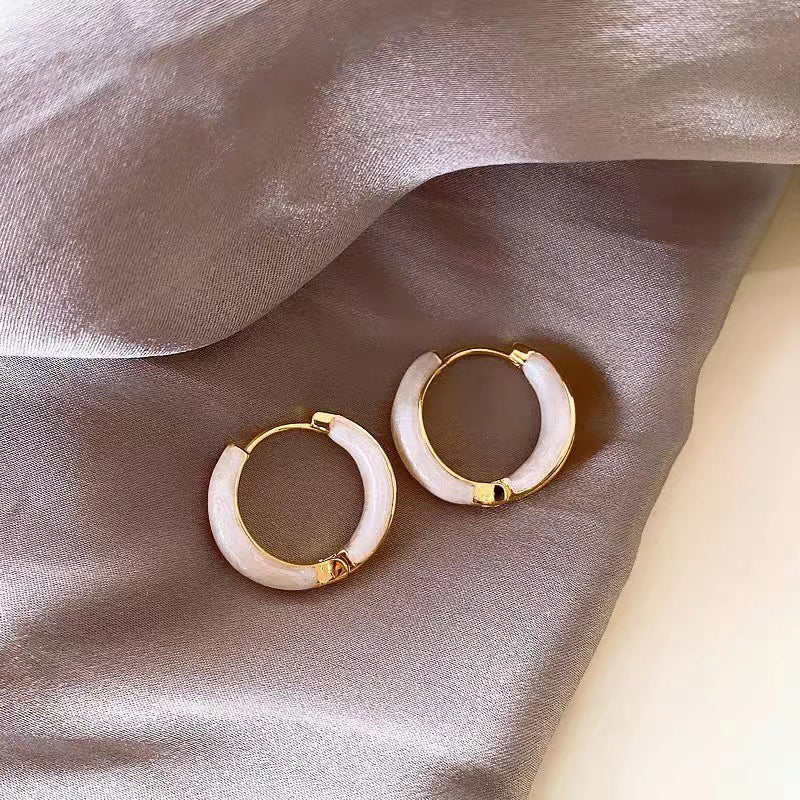 Avelena | Ein Modebasiertes Ohrschmuck
