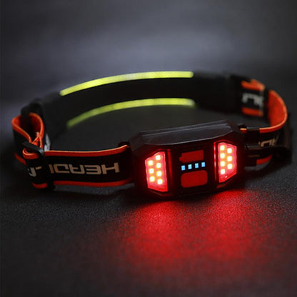 Avelena | Scheinwerfer mit roten Warnleuchten bei Nacht