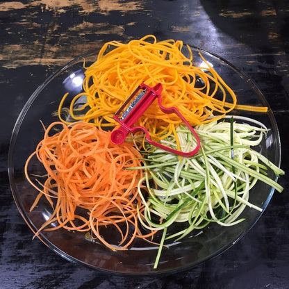 Avelena | Bequee 3 in 1 Gemüseschäler Set, zufällige Farbe, 3 Gemüseschäler eine Packung