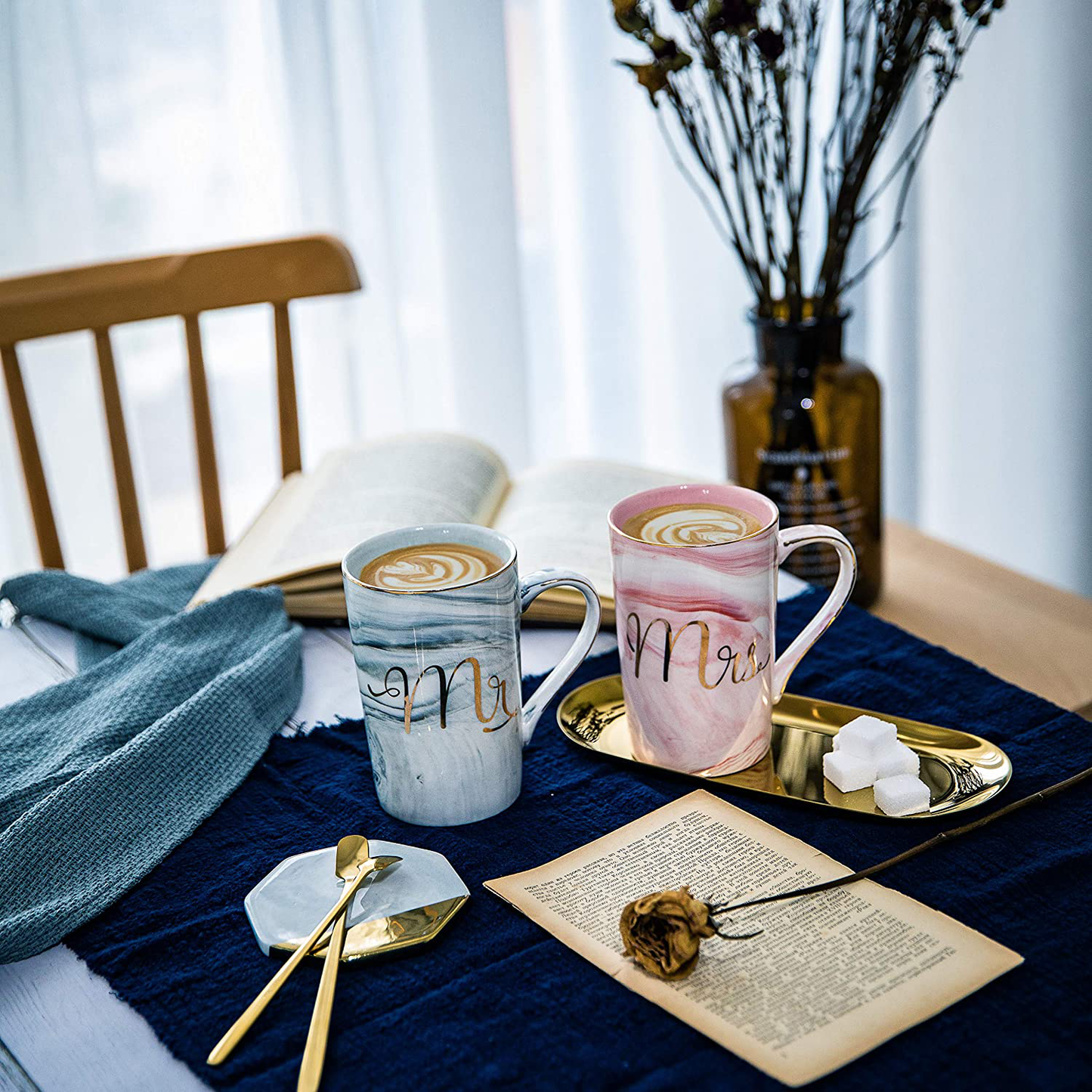 Avelena | Jumway Mr und Mrs Kaffeetassen - Hochzeitsgeschenke für Braut und Bräutigam - Geschenke für Brautparty Verlobung Hochzeit und Geschenke für Paar Jubiläum - Keramik-Marmortassen 14 Oz Pink