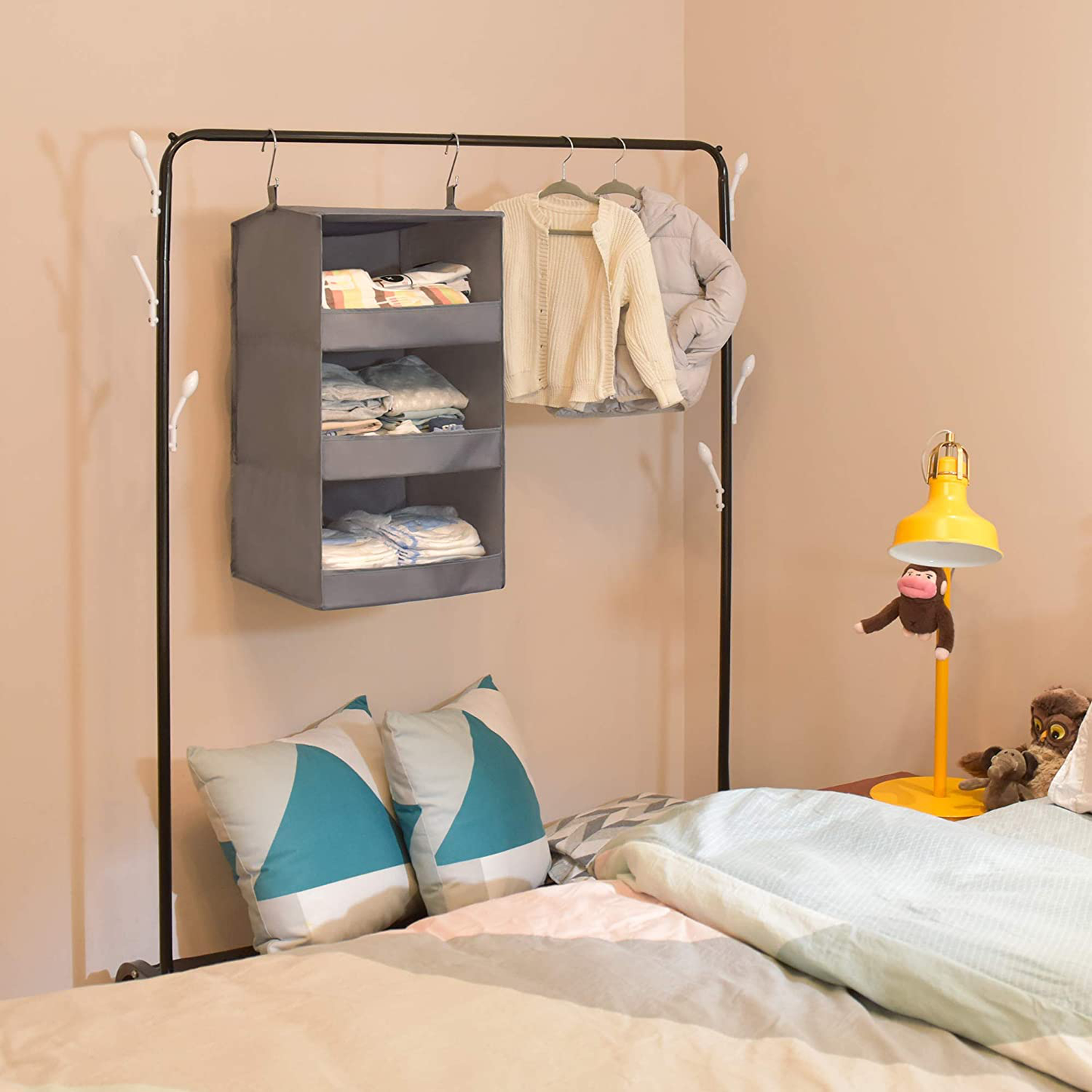 Avelena | OMA SAGT 3-Regal hängender Kleiderorganisator, klappbare hängende Regale für den Kleiderschrank, hängender Organizer für das Kinderzimmer, hellblau, 28,9" H X 12,2" B X 12,2" T, 1-Pack