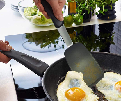 Avelena | Unicook 2er-Pack Flexible Silikonspachtel, Wender, 600F Hitzebeständig, Ideal zum Wenden von Eiern, Burgern, Crêpes und mehr, Schwarz