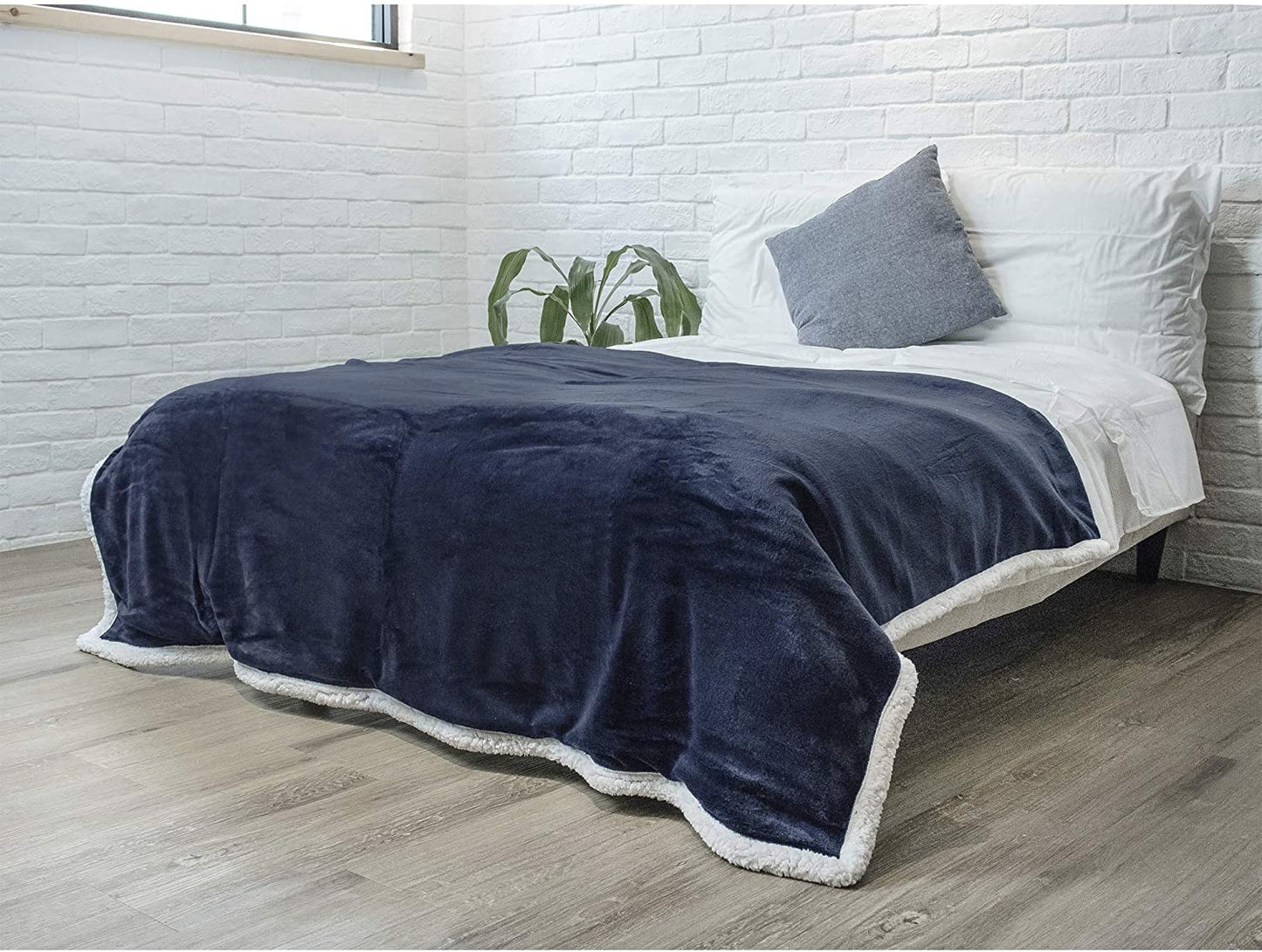 Avelena | Twin Plush Sherpa-Decke