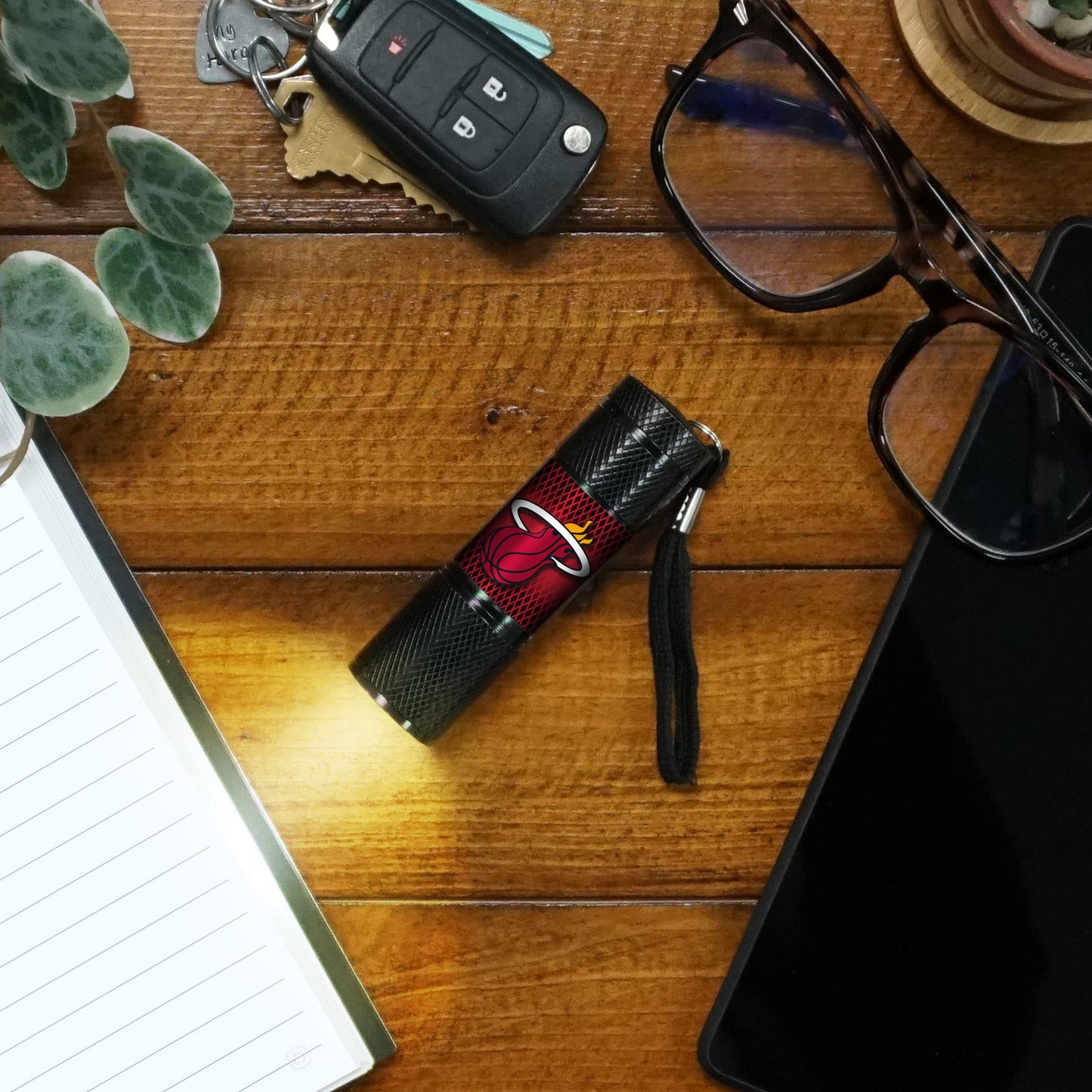 Avelena | Fanmats Nba Miami Heat Led Taschenlampe Schwarzes Aluminium, Einheitsgröße, Ideal für Fans