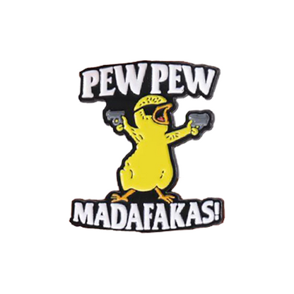 Avelena | Brief & Cartoon-Ente Design Brosche