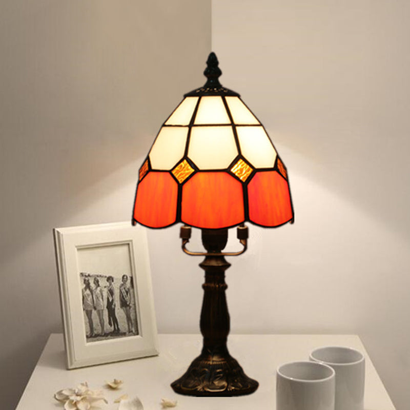 Avelena | Dome Nachttischlampe Mission Gemischtes Kunstglas 1 Kopf Beige/Gelb/Orange Kariert Muster Nachttischbeleuchtung für Schlafzimmer