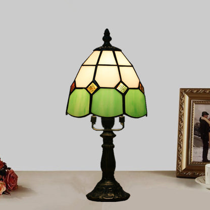 Avelena | Dome Nachttischlampe Mission Gemischtes Kunstglas 1 Kopf Beige/Gelb/Orange Kariert Muster Nachttischbeleuchtung für Schlafzimmer