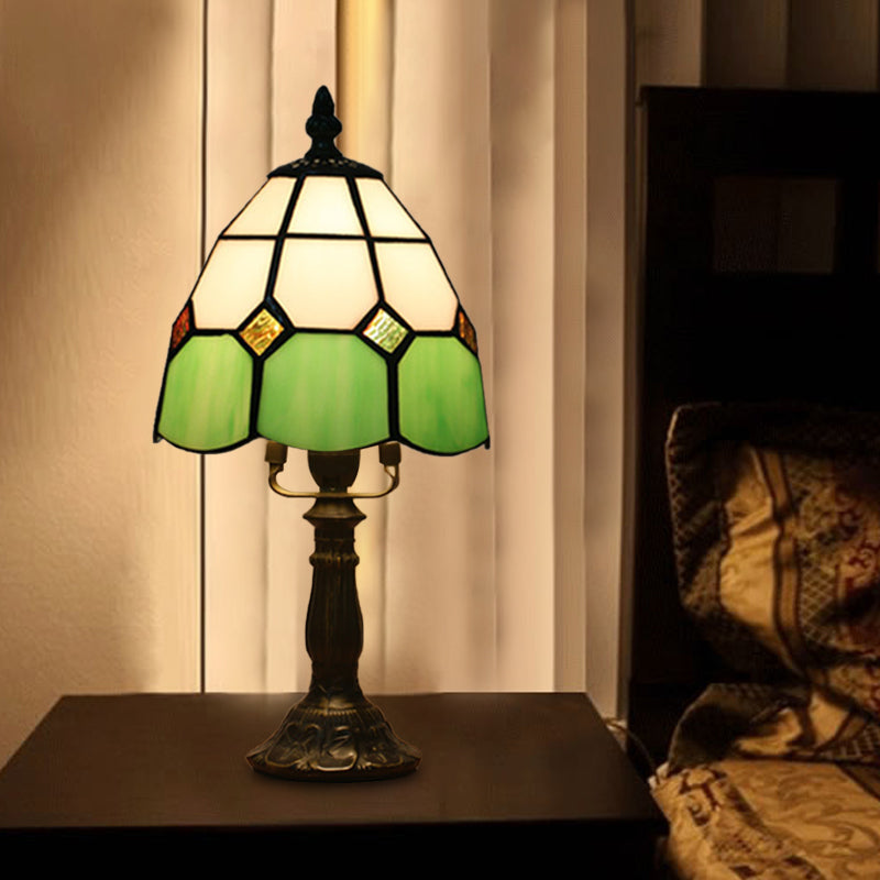 Avelena | Dome Nachttischlampe Mission Gemischtes Kunstglas 1 Kopf Beige/Gelb/Orange Kariert Muster Nachttischbeleuchtung für Schlafzimmer