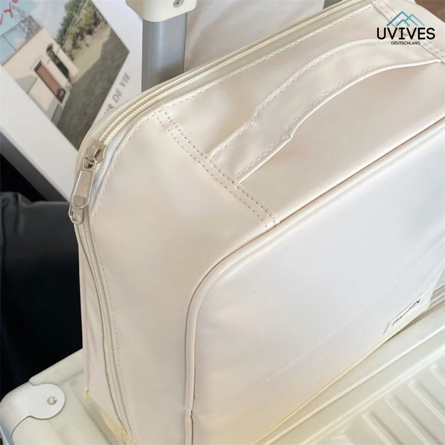 Avelena | CosmiCase – Die ultimative Kosmetiktasche für Zuhause & Reisen