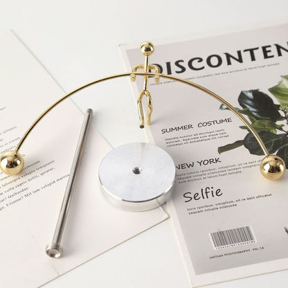 Avelena | Edelstahl Kleine Männer Gleichgewicht Pendel