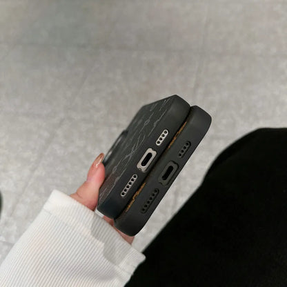 Avelena | LUXE LV GROSS LOGO IPHONE HÜLLE