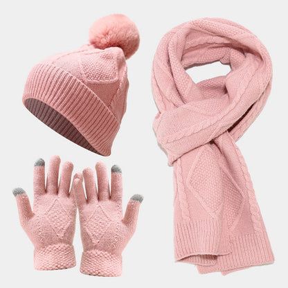 Avelena | Drei-teilige Set von Herbst- und Wintermützen, Schals und Handschuhen
