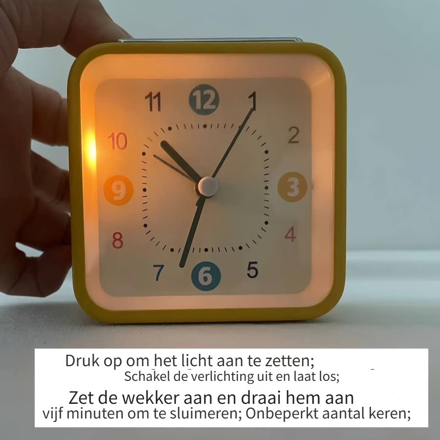Avelena | Uhr Stilvolle Quadratische Wecker mit Nachtlicht