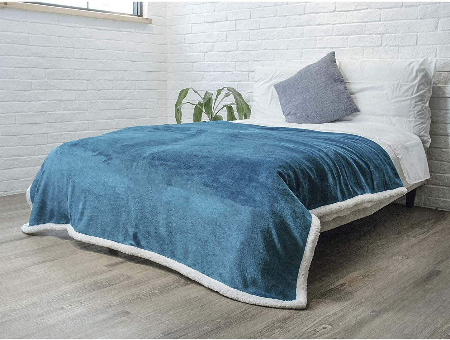 Avelena | Twin Plush Sherpa-Decke