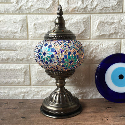 Avelena | Bohemia Orb Nachttischlampe Einfach Licht Handgeschnittenes Glas Nachttischbeleuchtung In Weiß/Rot/Himmelblau