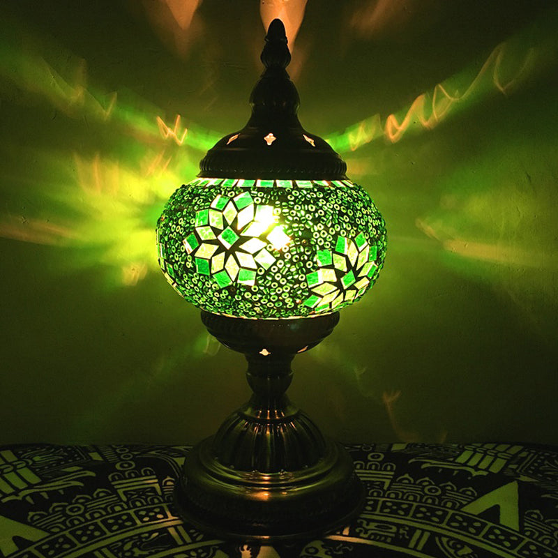 Avelena | Bohemia Orb Nachttischlampe Einfach Licht Handgeschnittenes Glas Nachttischbeleuchtung In Weiß/Rot/Himmelblau