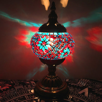 Avelena | Bohemia Orb Nachttischlampe Einfach Licht Handgeschnittenes Glas Nachttischbeleuchtung In Weiß/Rot/Himmelblau