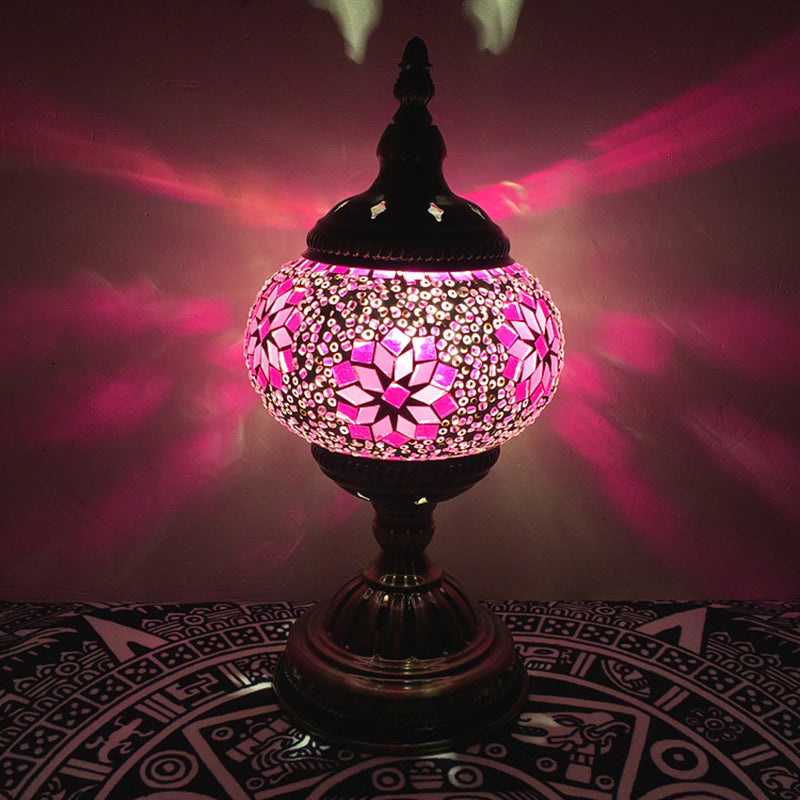 Avelena | Bohemia Orb Nachttischlampe Einfach Licht Handgeschnittenes Glas Nachttischbeleuchtung In Weiß/Rot/Himmelblau