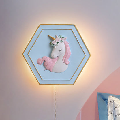 Avelena | Pink Unicorn Wandleuchte mit Hexagon-Design Cartoon Led Harz Zugkette Wandlampe