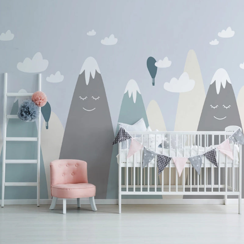 Avelena | Modernismus Berg und Ballon Wandbild In Grau Kinderzimmer Wandverkleidung, Personalisierte Größe Verfügbar