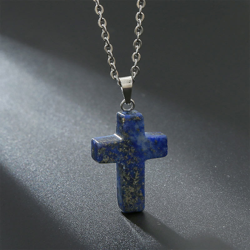 Avelena | Natürliche Edelsteine Kreuz Halskette Eine Spirituelle Schmuckerfahrung
