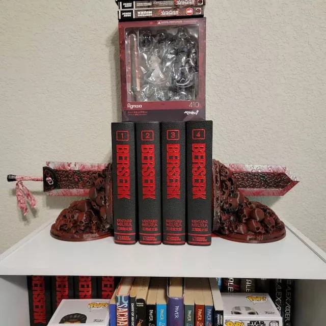 Avelena | Berserk Buchstützen - Dragonslayer, Geschenk für sie|ihn