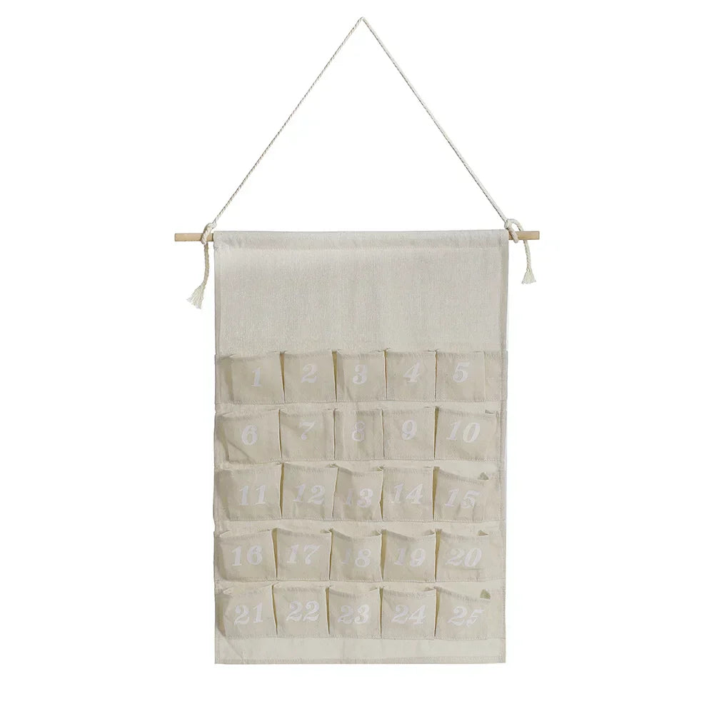 Avelena | Baumwolle Adventskalender mit 24 Taschen – Nachhaltige & Wiederverwendbare Weihnachtsdekoration