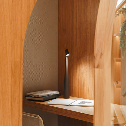 Avelena | EcoLight – Energieeffiziente wiederaufladbare Schreibtischlampe