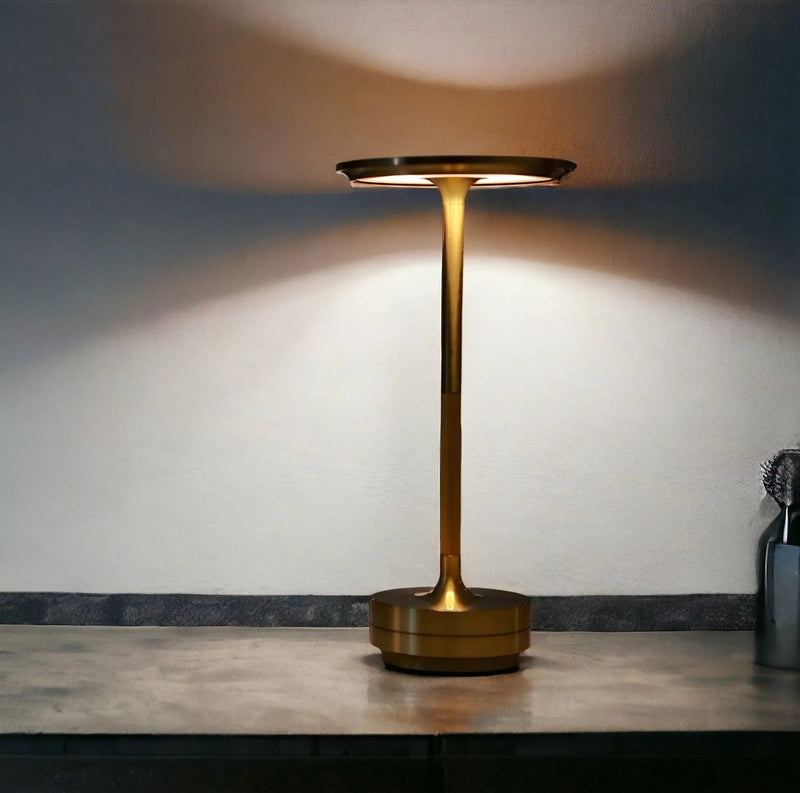 Avelena | EasyGlow - Kabellampe mit wiederaufladbarem Design für mühelose Beleuchtung