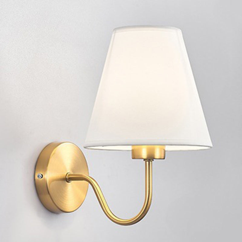 Avelena | Zeitgenössische nordische runde gebogene Stangen-Eisen-Stoffschirm 1-Licht Wandleuchte Lampe für Wohnzimmer