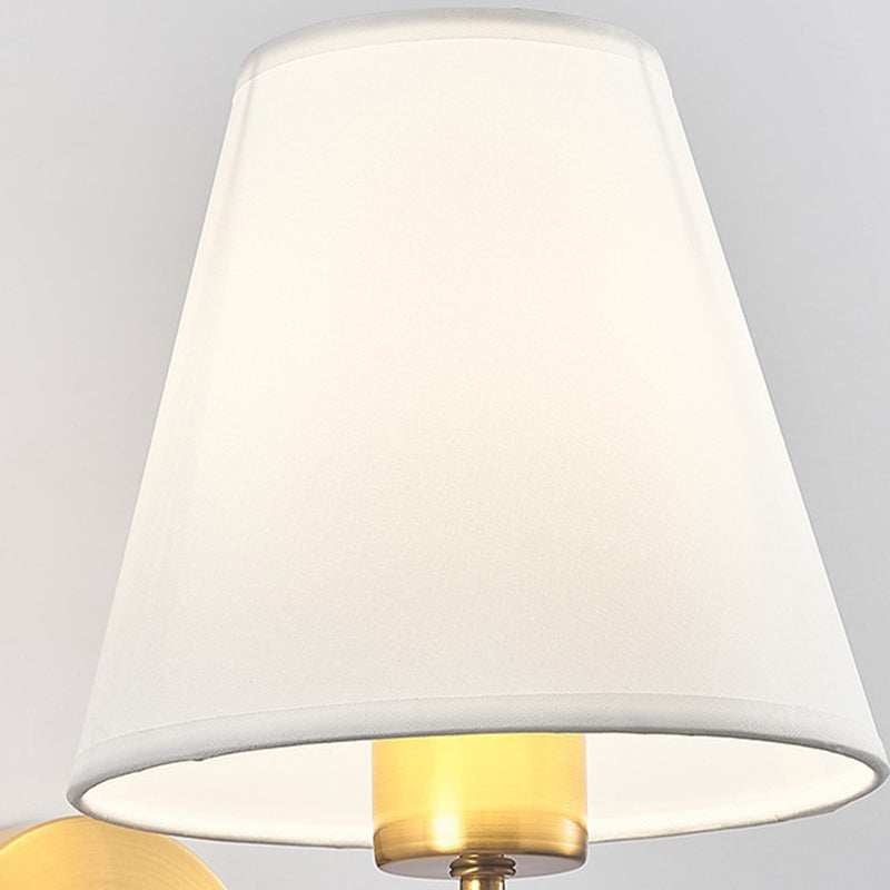 Avelena | Zeitgenössische nordische runde gebogene Stangen-Eisen-Stoffschirm 1-Licht Wandleuchte Lampe für Wohnzimmer