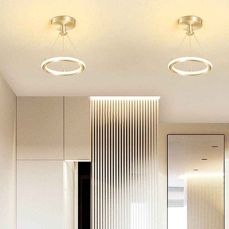 Avelena | Zeitgenössische Nordische Runde Metall Silica LED Semi-Flush Mount Deckenleuchte für Flur