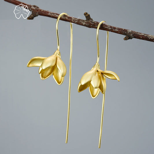 Avelena | 18K Gold elegante Magnolienblüten Ohrringe mit Anhänger