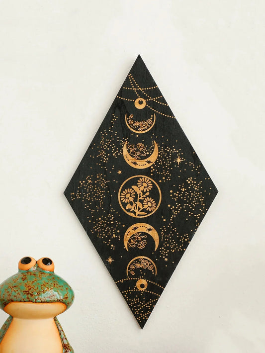 Avelena | Schwarze Mondphasen Holz Wanddekoration Rhombus Wandkunst Boho Wohnkultur Hexe Wandbehang Dekoration Raumdekor Ästhetisches Geschenk