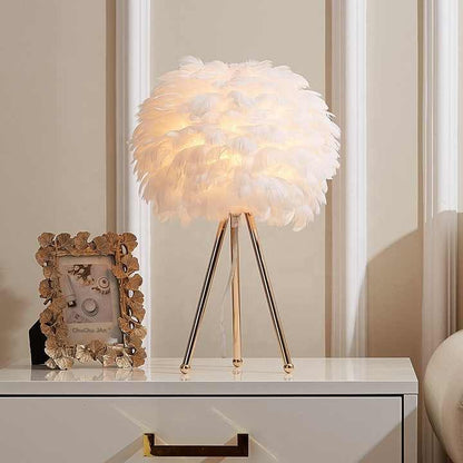 Avelena | Blossom Tischlampe – Elegantes Feder-Design mit dimmbarem Licht